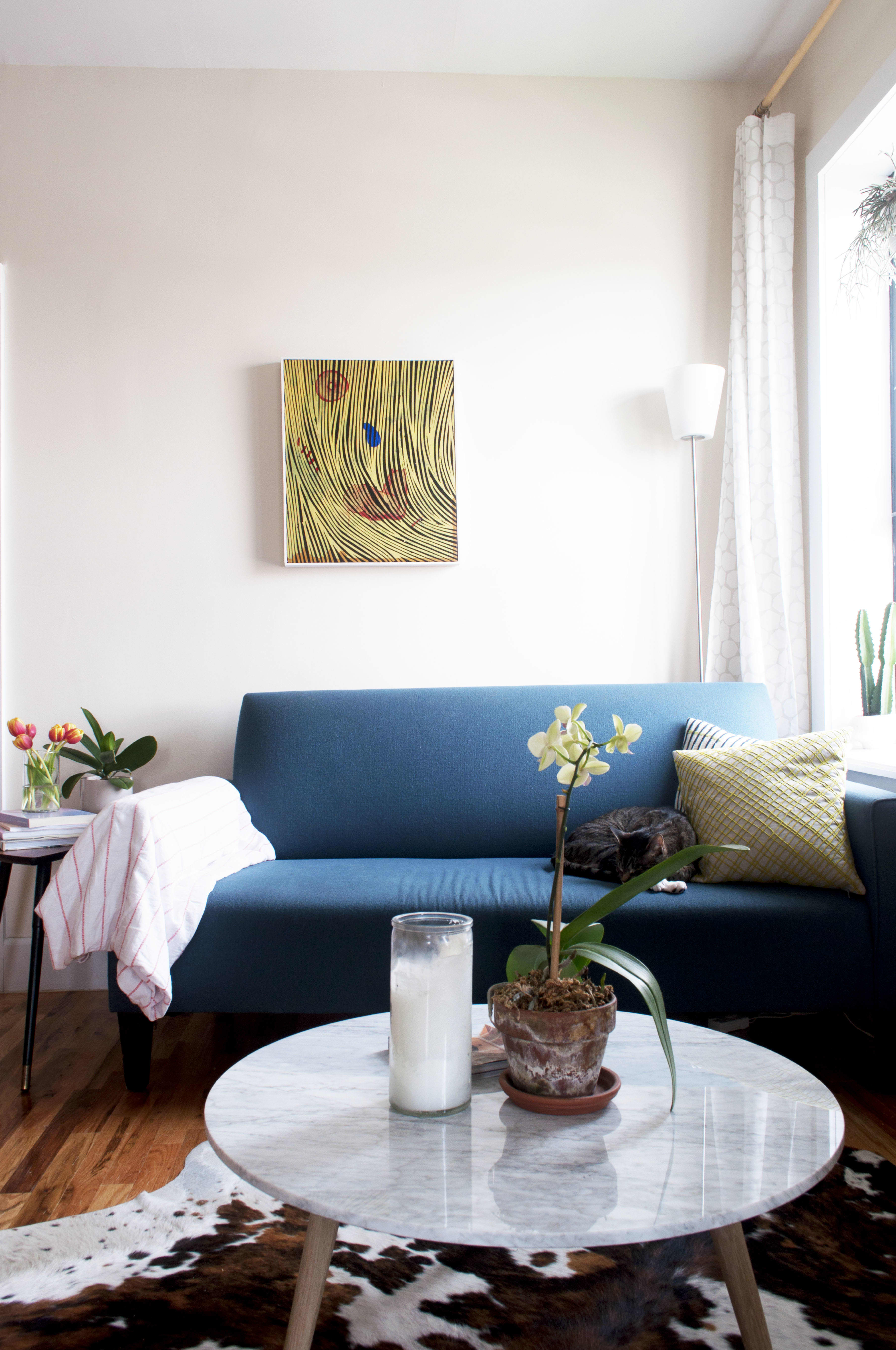 House Tour An ArtFilled Crown Heights Apartment Apartment Therapy